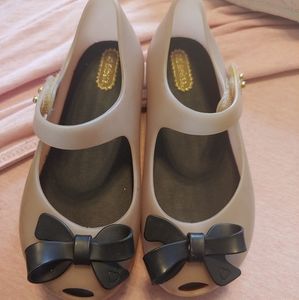 Mini Melissa size 10